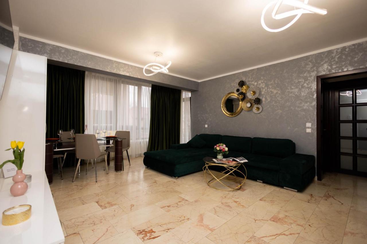 شقة Central Apartament 3 ياش المظهر الخارجي الصورة