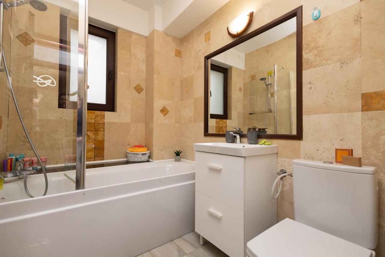 Central Apartament 3 ياش المظهر الخارجي الصورة